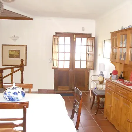 House With 3 Bedrooms In With Wonderful Mountain View Shared Pool Enclosed Garden 5 Km From The Beach *